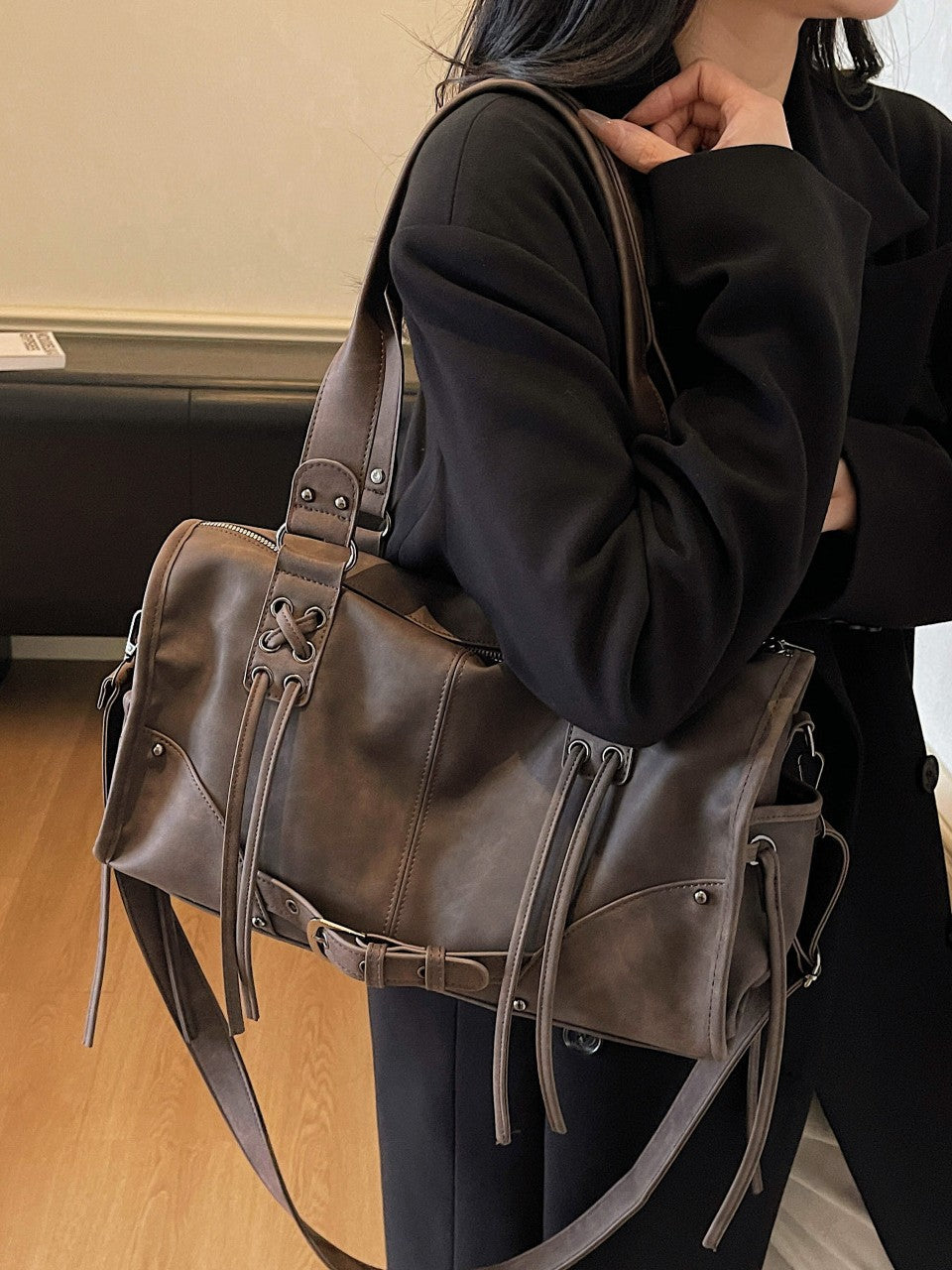Women's Motorcycle Trendy Cool Soft Leather Retro Large Capacity Handbags