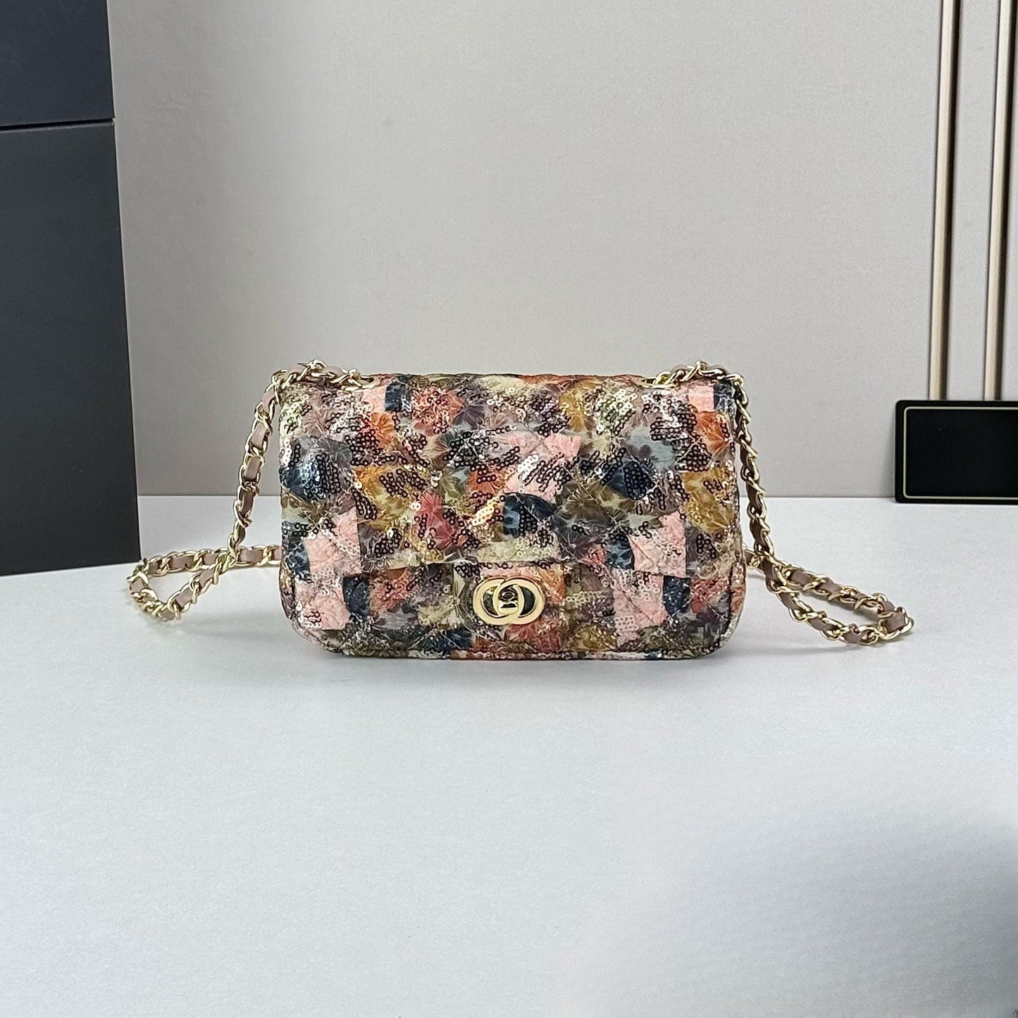 Women's Classic Style Sequin Chain High Sense Women's Messenger Bag