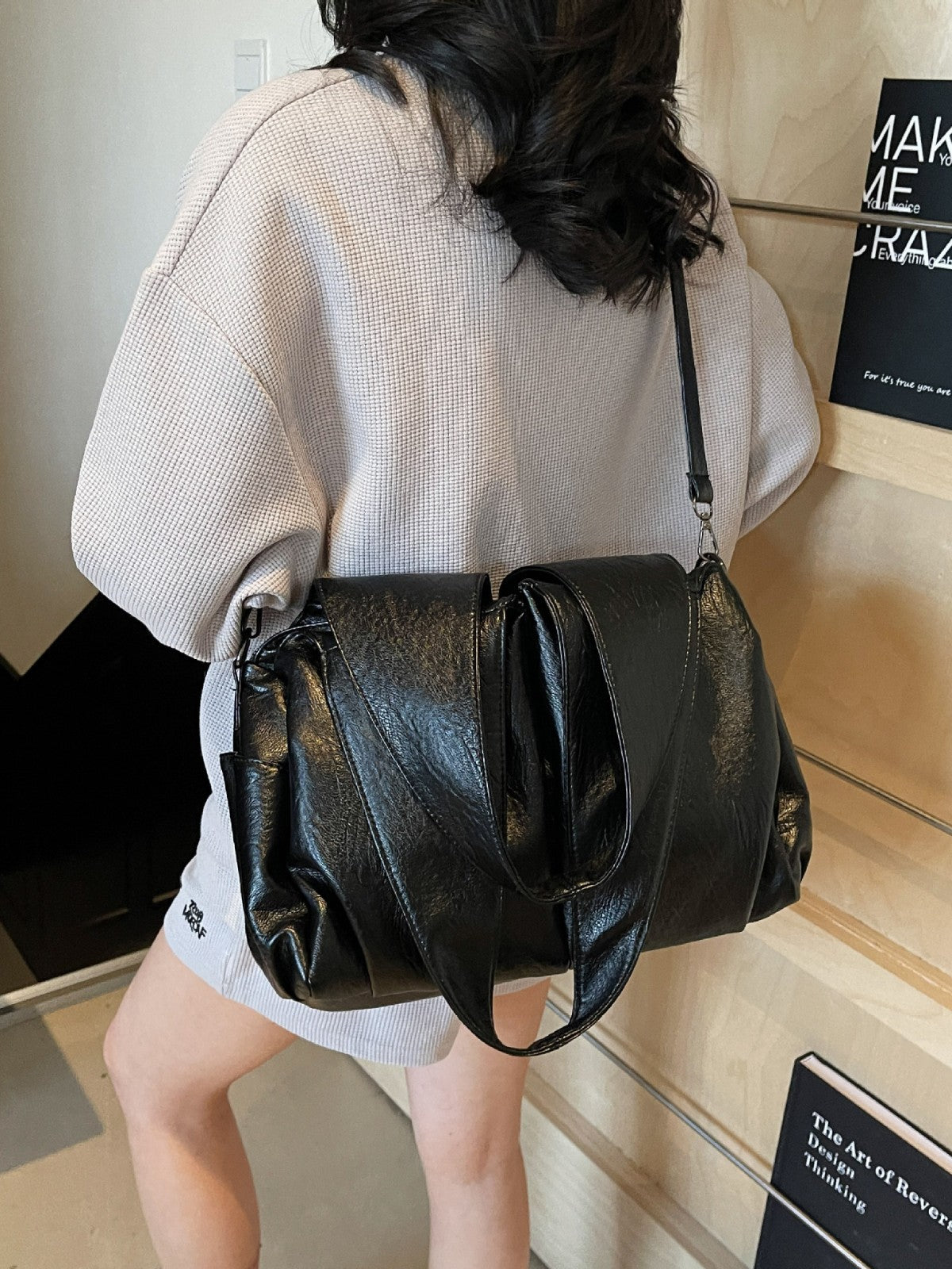 Women's Large Capacity Spring Soft Surface Retro Tote Bag
