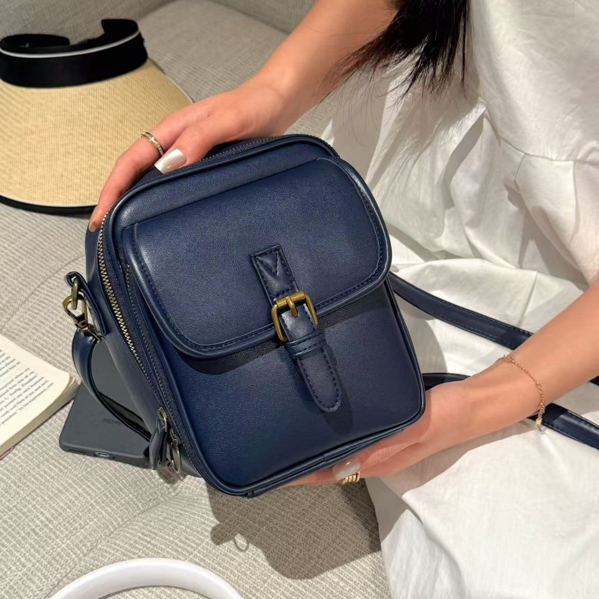 Large Capacity Mobile Trendy Storage Multifunctional Makeup Bag