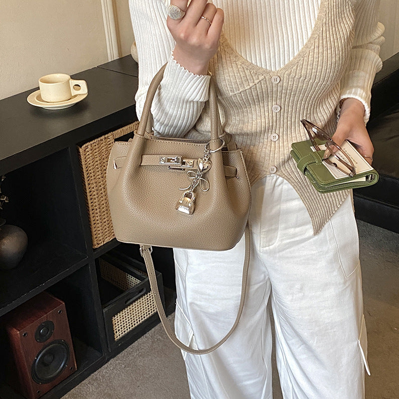 Women's Style Vintage Crumpled Fashion Simple Commute Handbags