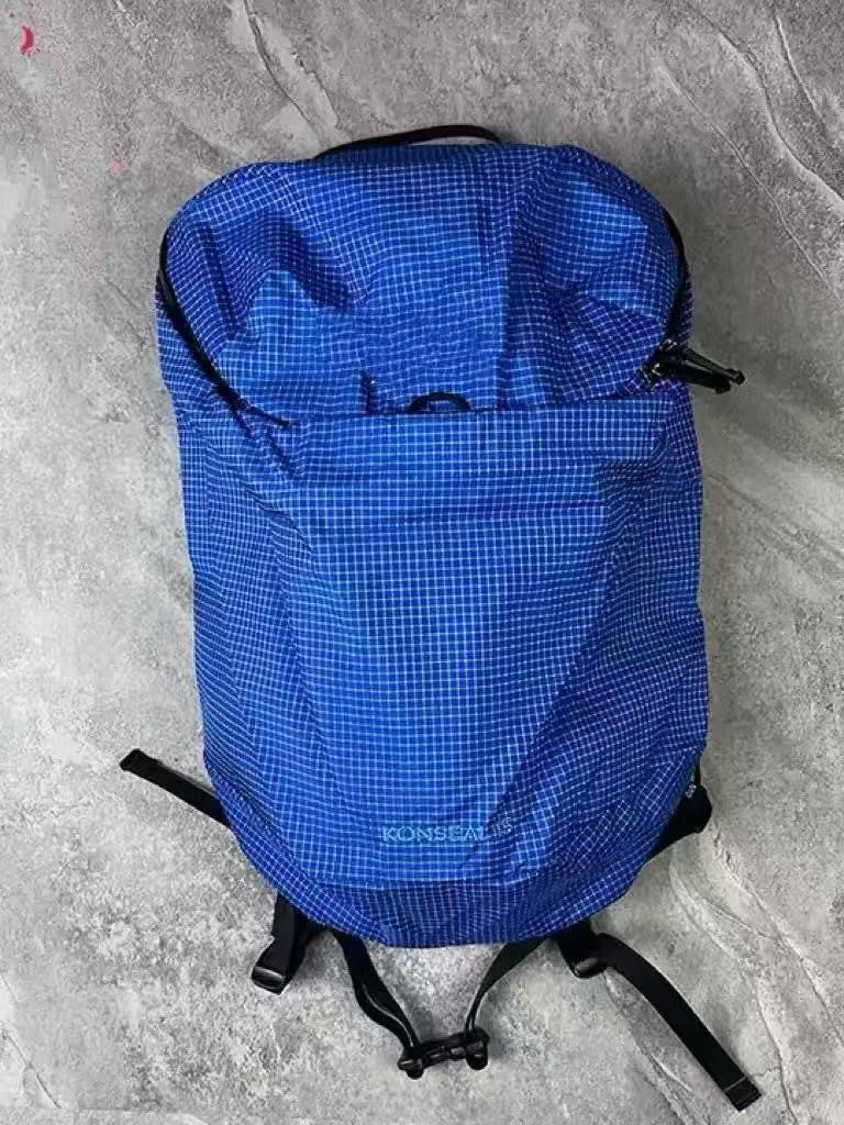 Lightweight Checked Leisure Waterproof Fashion Embroidery Weight Sports Backpack