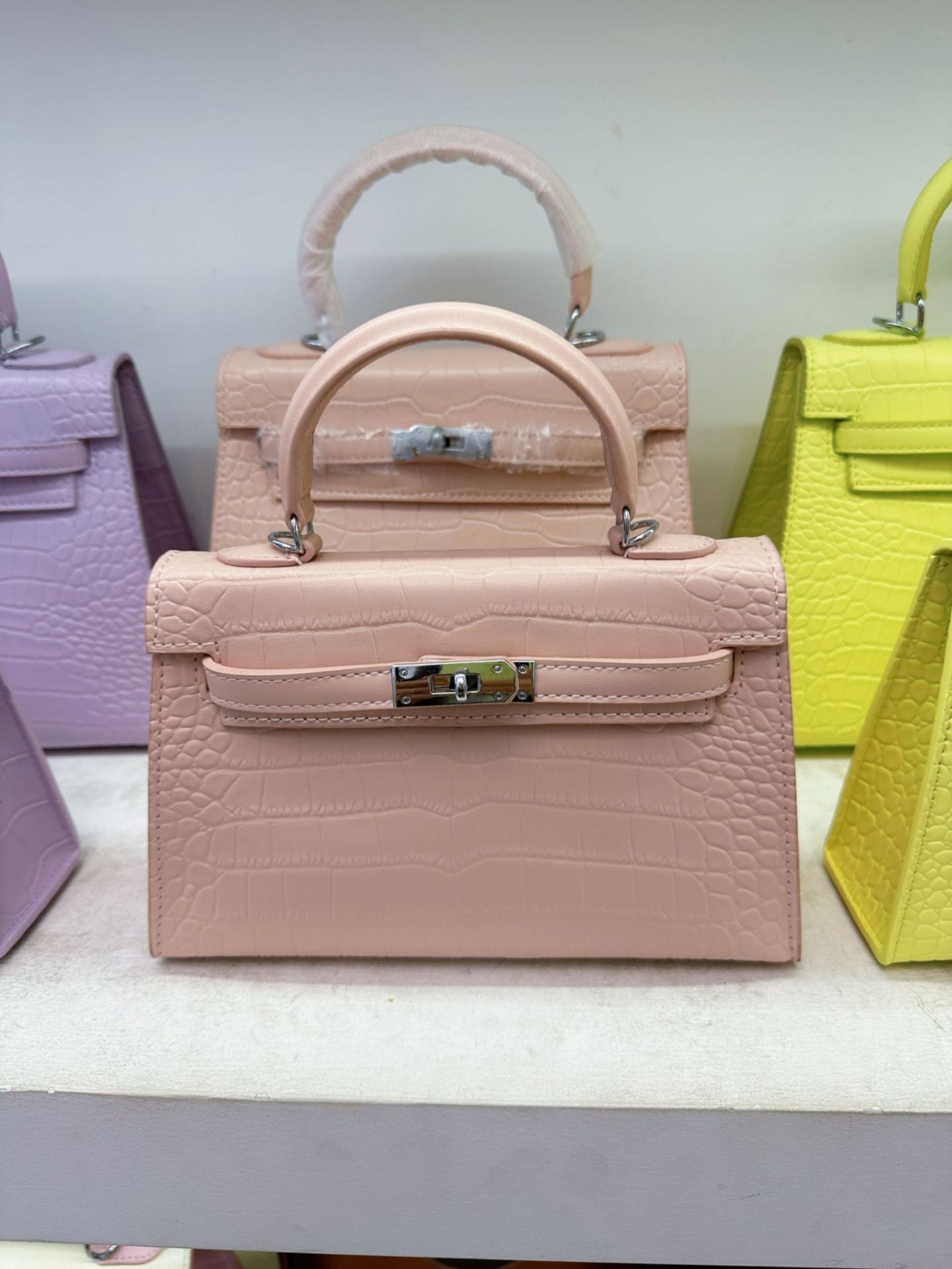 Women's Quality Crocodile Pattern Second Generation Kelly Fashion Candy Color Handbags