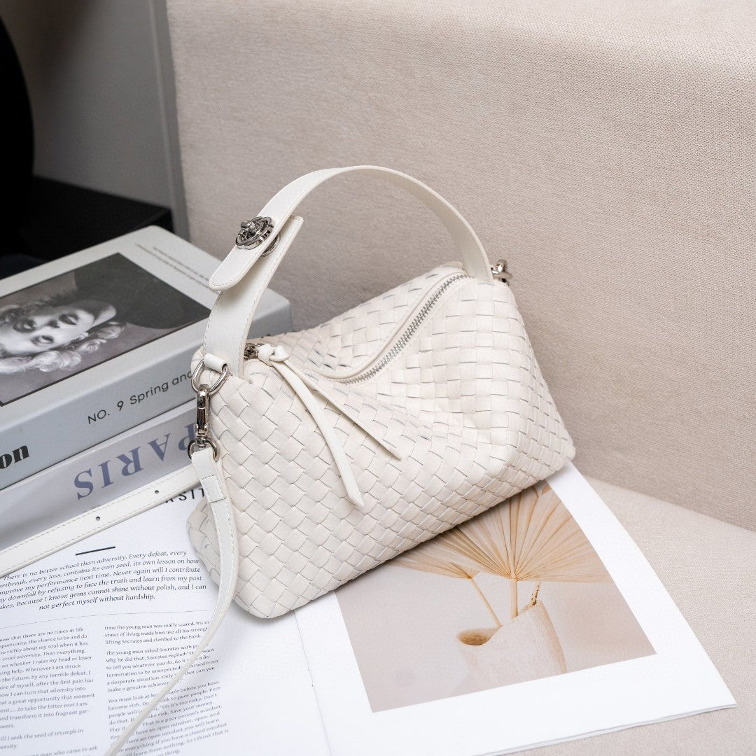 Women's Niche Woven Dumpling Sheepskin Hand Fashion Genuine Bags