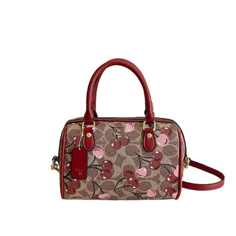 Women's Ole Cherry Print Classic Presbyopic Tote Bags