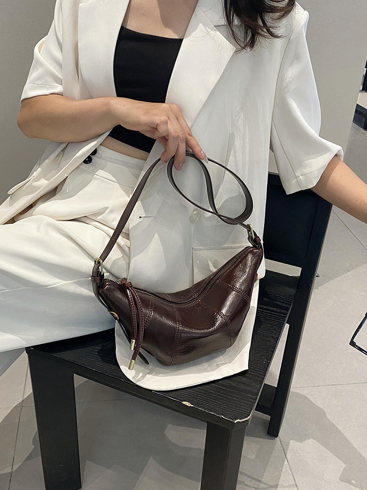 First Layer Cowhide Dumpling Advanced High Horn Sense Niche Crescent Women's Messenger Bag