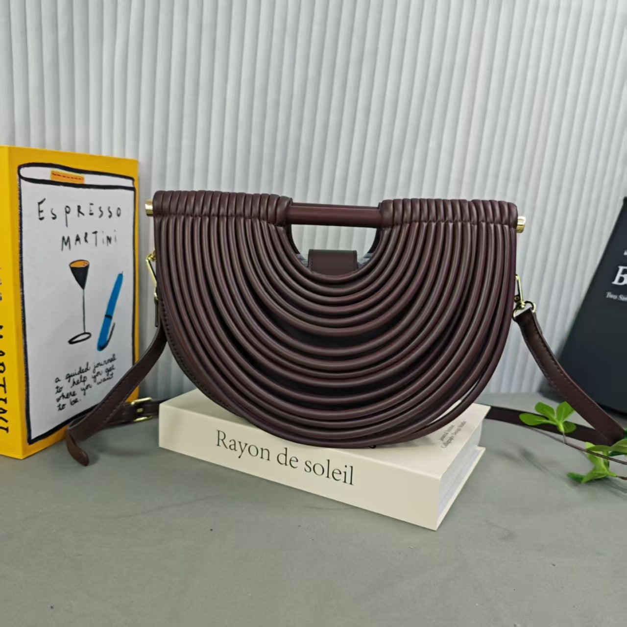 Women's Bamboo Handmade Woven Personality Trendy Lightweight Tote Bag
