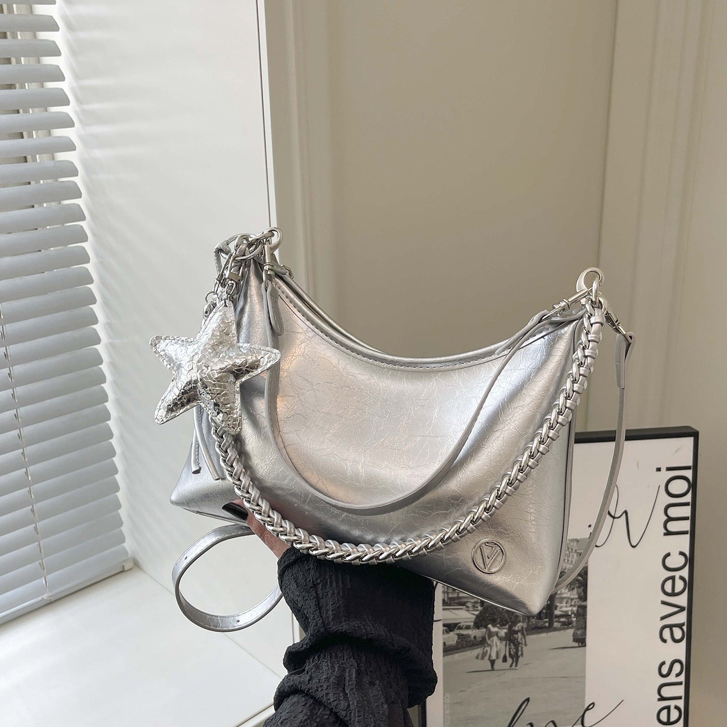 Women's Super Popular Niche Spring Light Luxury Women's Shoulder Bag