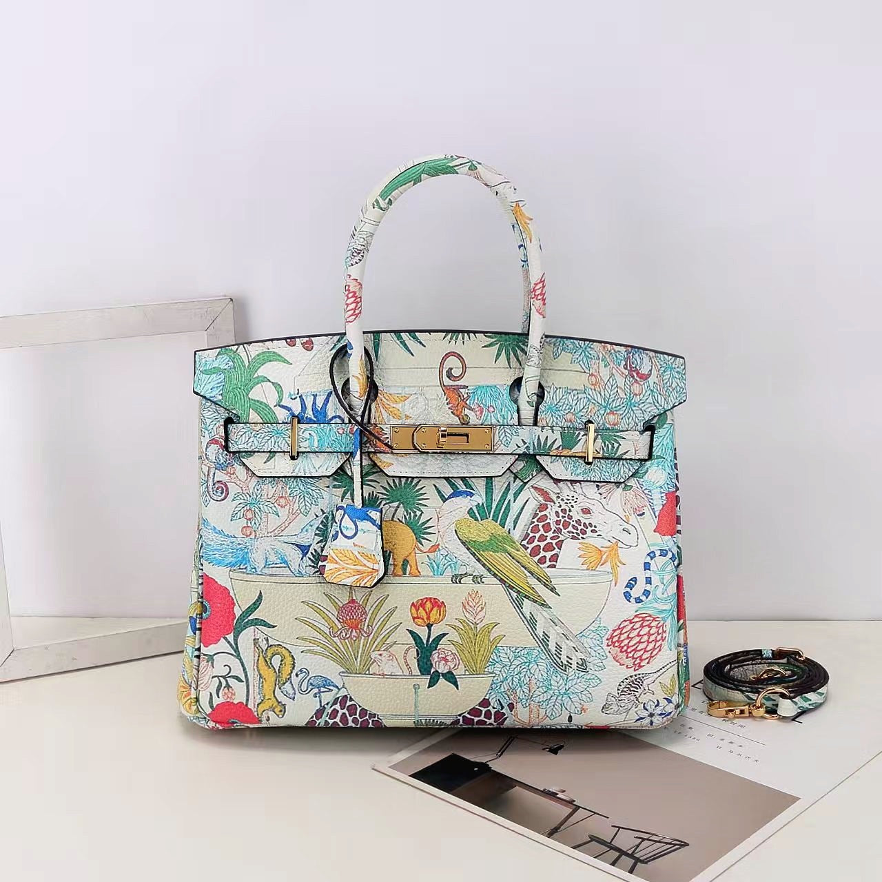 Women's Platinum Painted Top Layer Leather For Women's Handbag