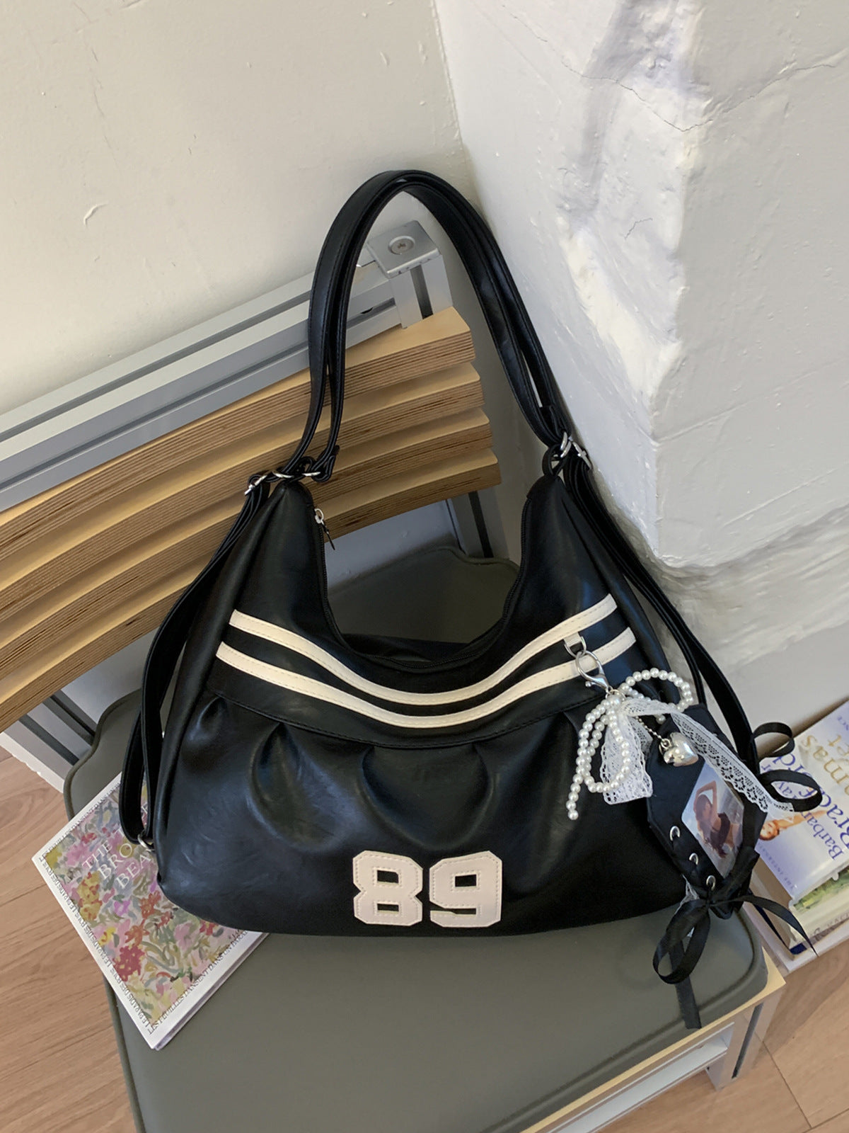 Slouchy Women's Retro One Leisure Commute Backpacks