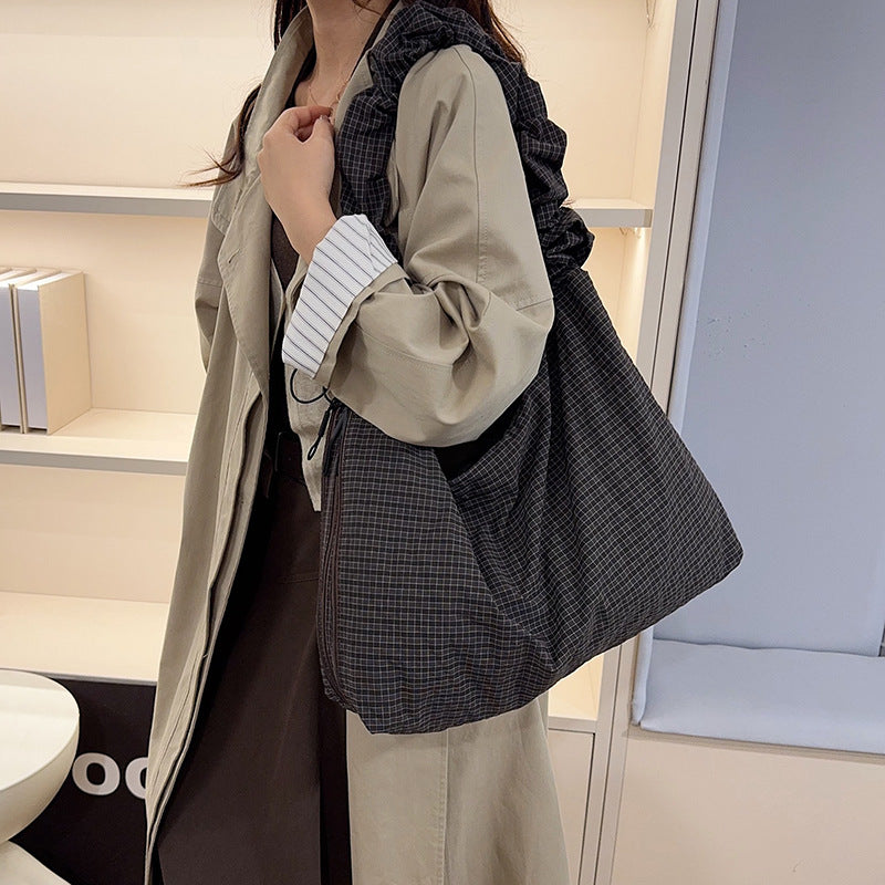 Women's Korean Style Western Cloud Puff Flower Tote Bag