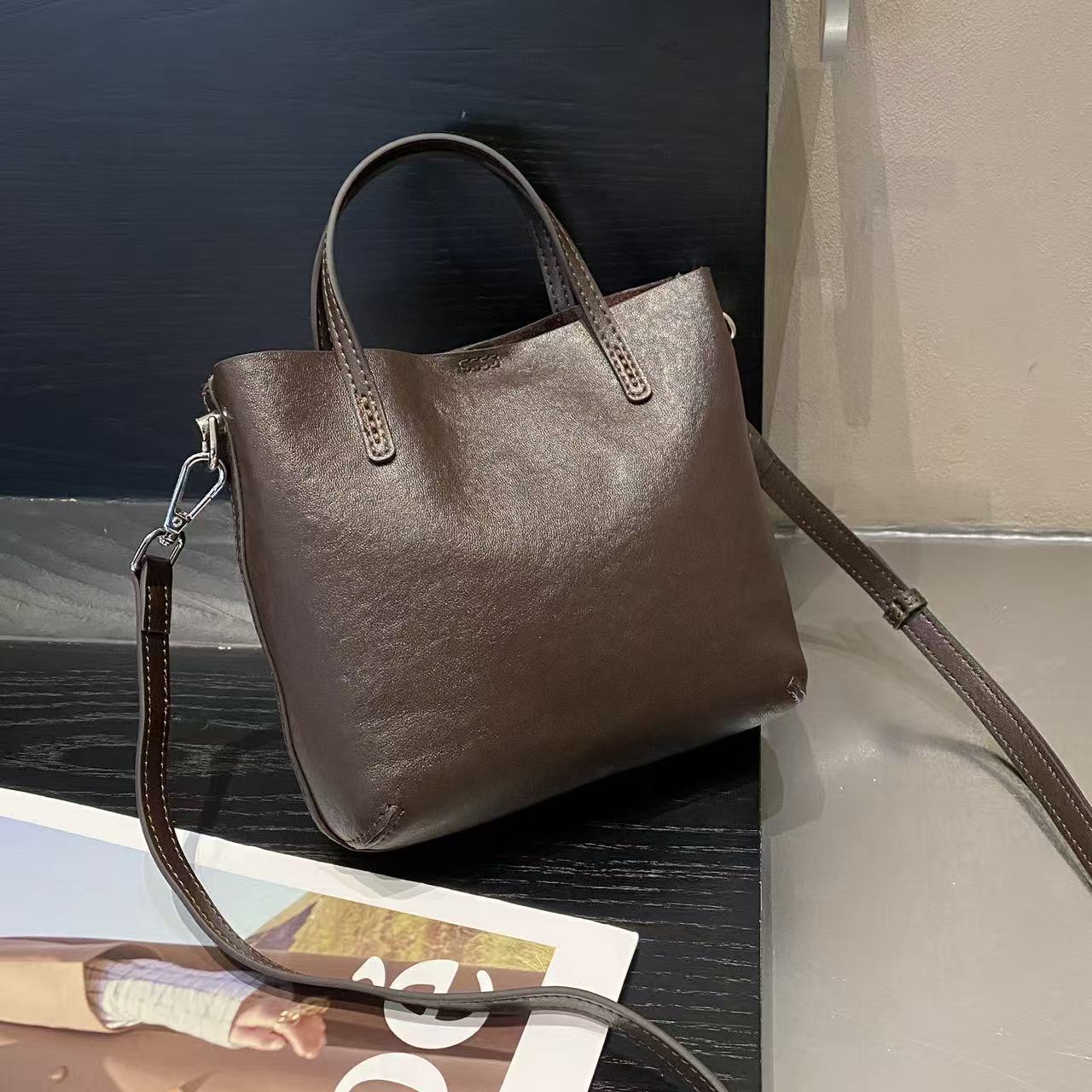 Women's Genuine Leather Large Capacity Crystal Vegetable Tanning Bags