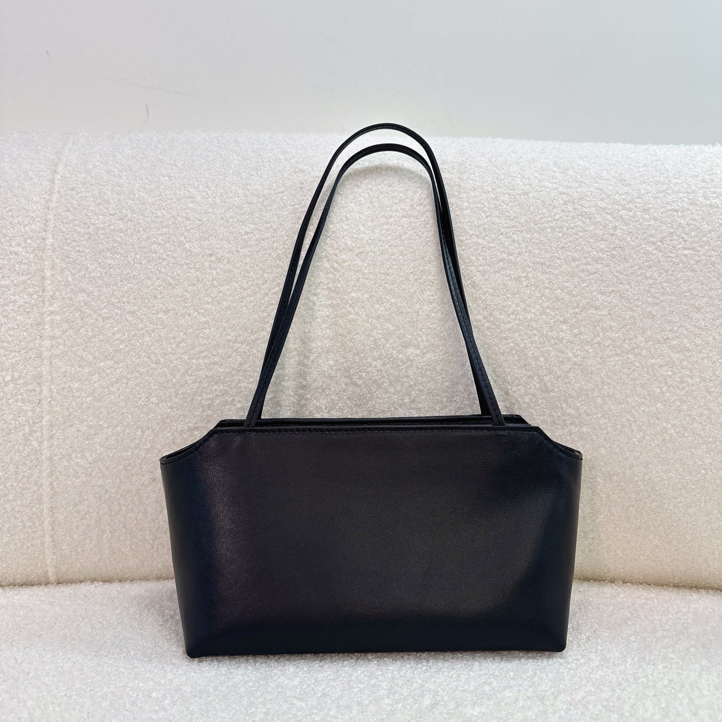 Genuine Leather Niche Sheepskin Minimalist Commuter Portable Underarm Bag
