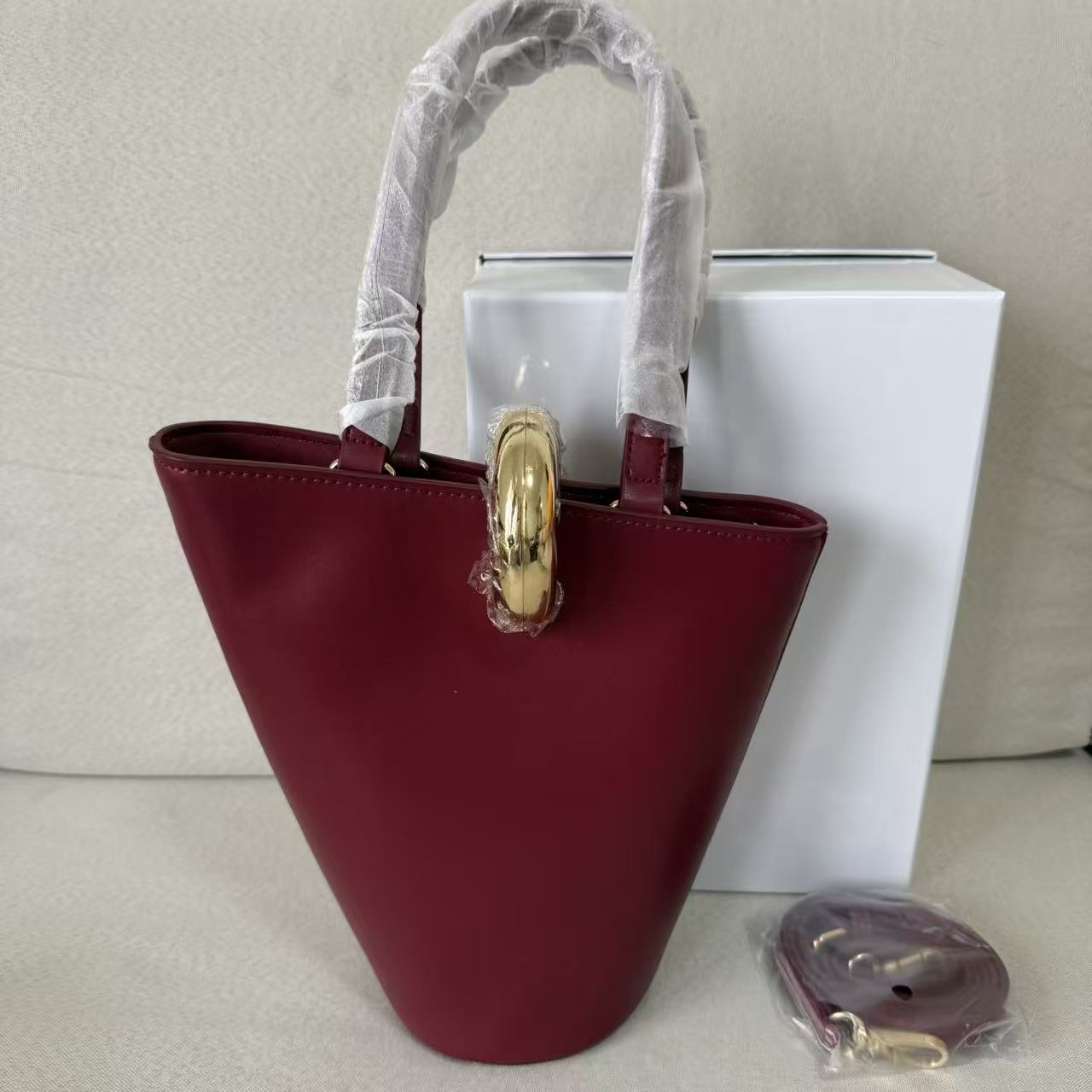 Cool Attractive Women's Correct Letter Fashion Women's Messenger Bag
