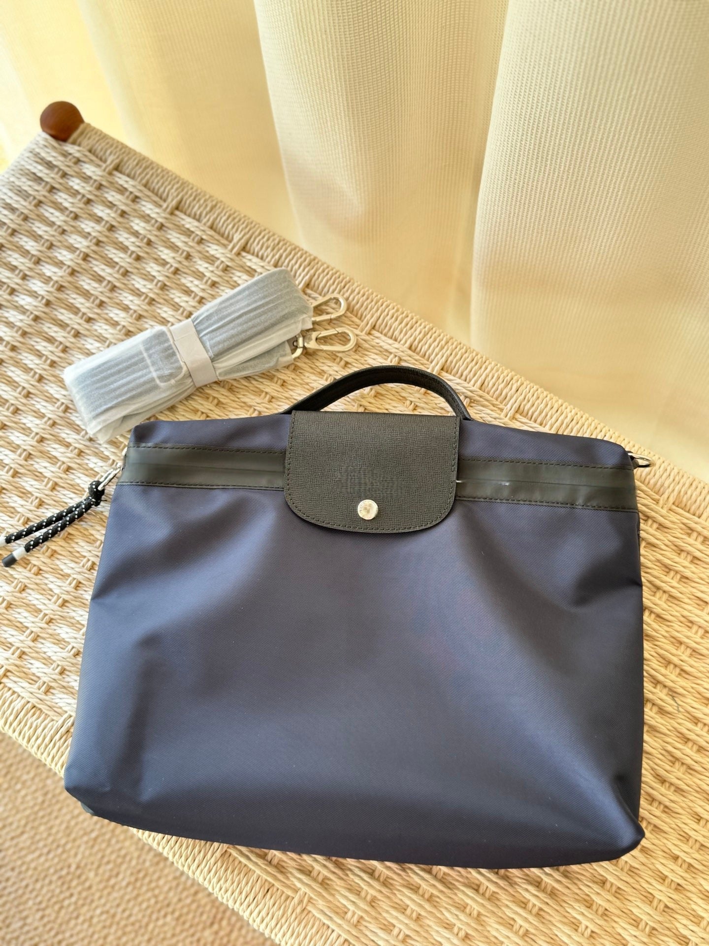 Beautiful Nylon Computer Large Capacity Business Women's Handbag