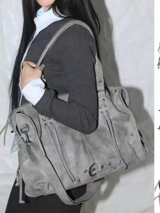 Women's Niche Large Capacity Retro Rivet Strap Tote Bags