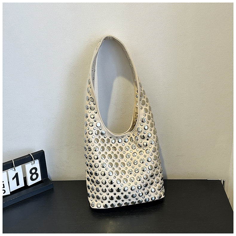Women's Popular Korean Style Fashion Rivet Personality Bags