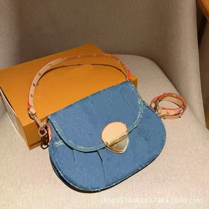 Women's Retro Fashion Blue Denim Mini Moon Lunch Box Ancient Women's Handbag