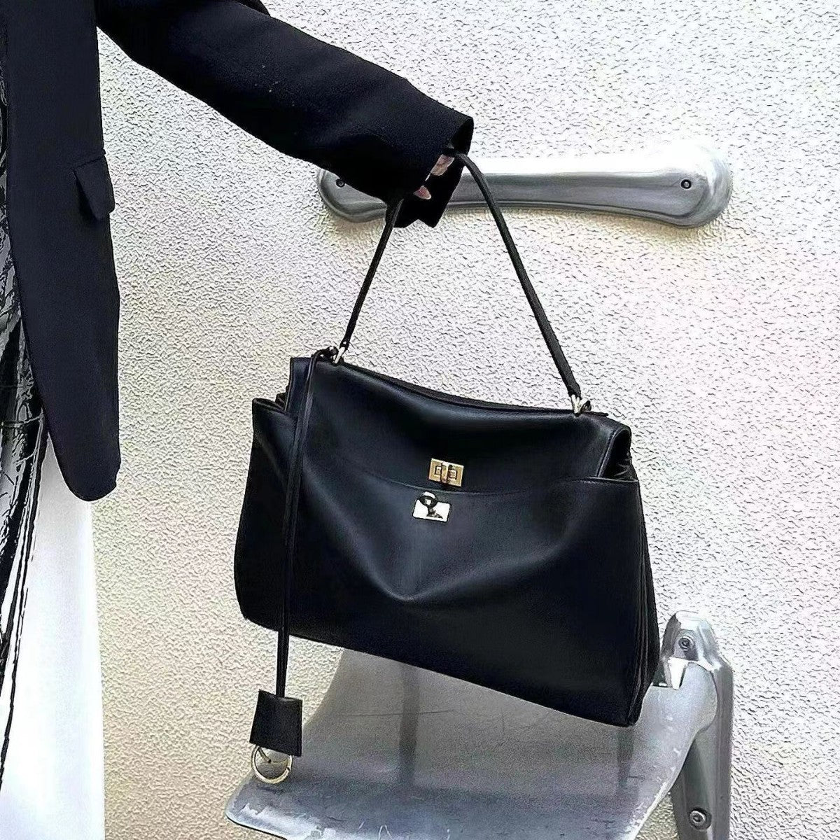Women's Large Capacity Commuter High Quality Handbags