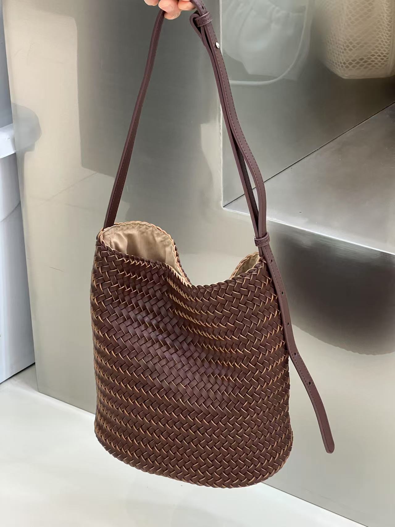 High-grade Leather Handmade Woven Retro Style Women's Shoulder Bag