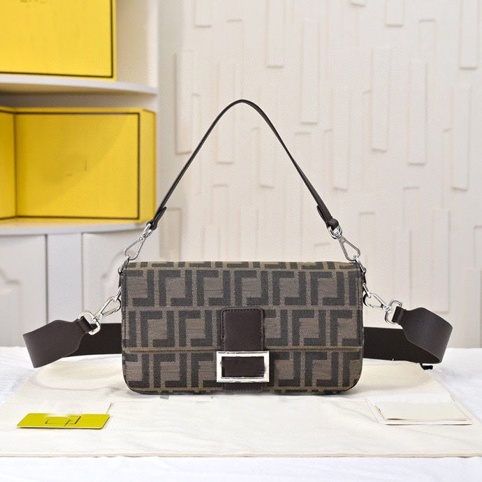 Women's Classic Presbyopic Versatile Fashion Baguette Leather Bags