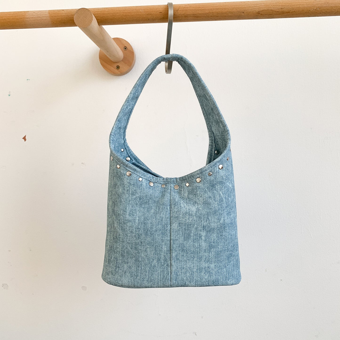 Vintage Faux Denim Rivet Drawstring Underarm Commute Korean Women's Handbag