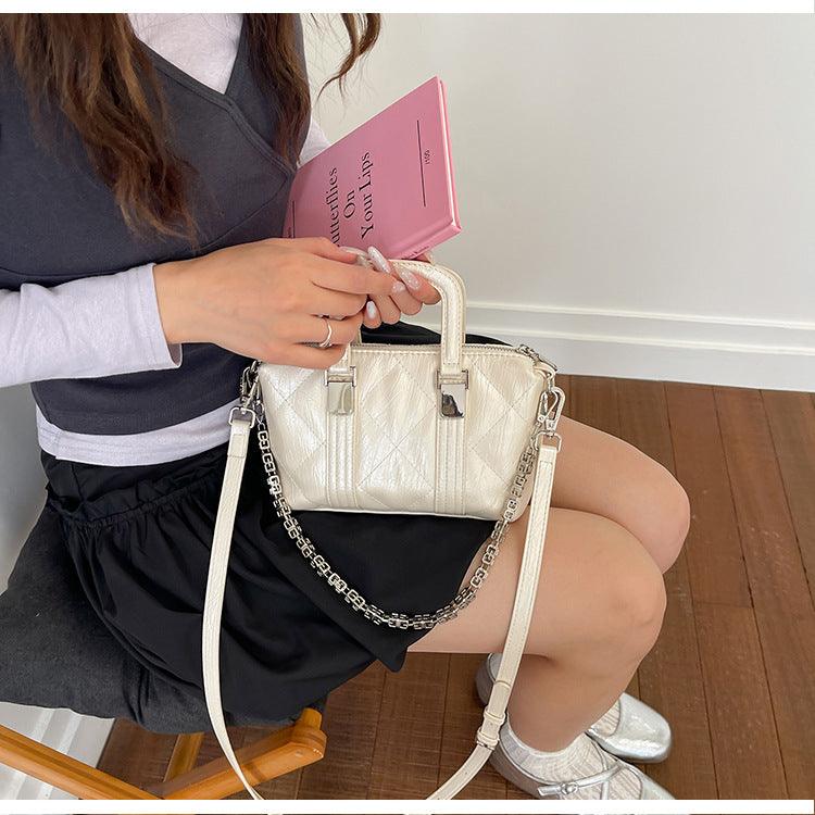 Women's Embroidery Thread Summer Exquisite Super Popular Women's Shoulder Bag