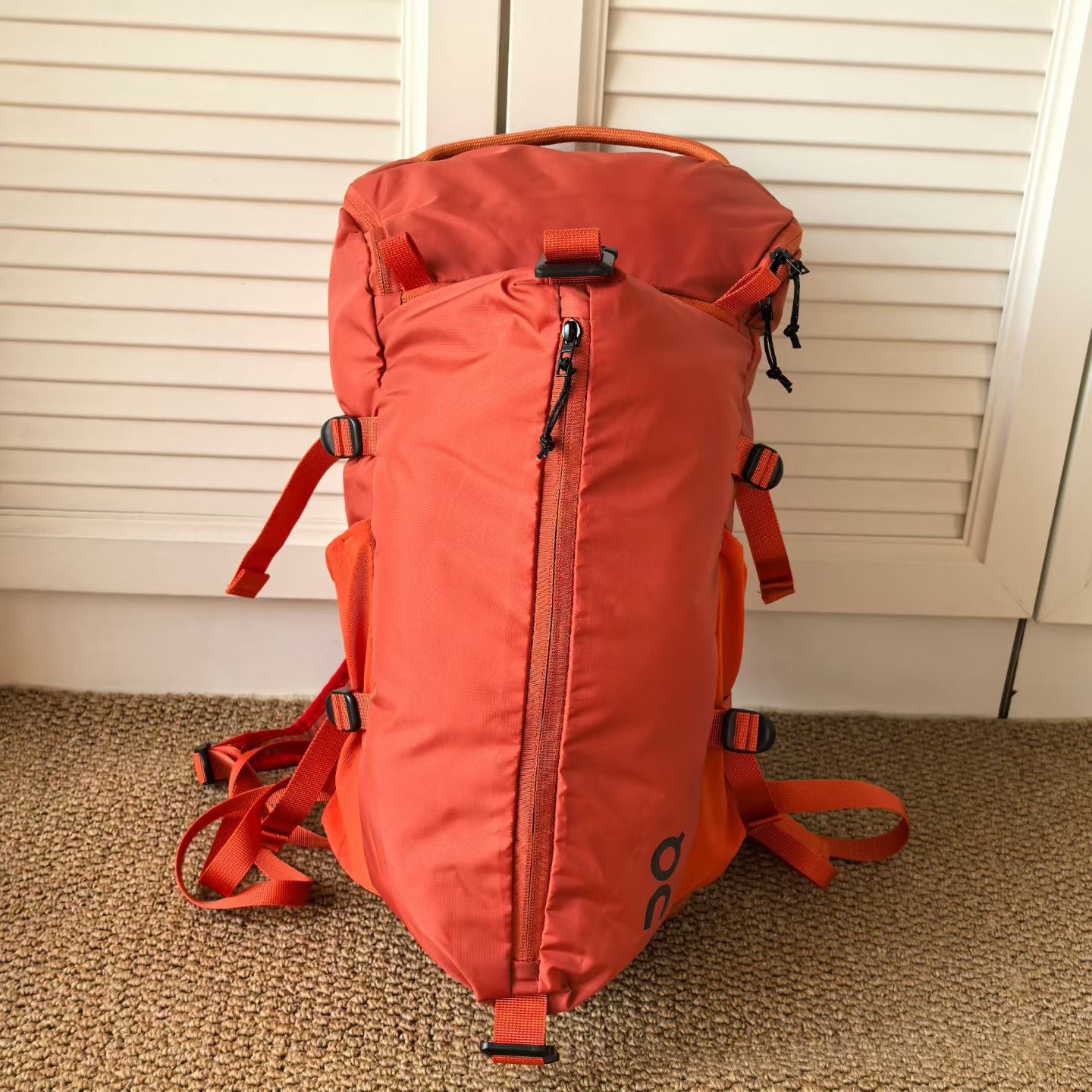 Cool Large Main Compartment Commuter Capacity Backpacks