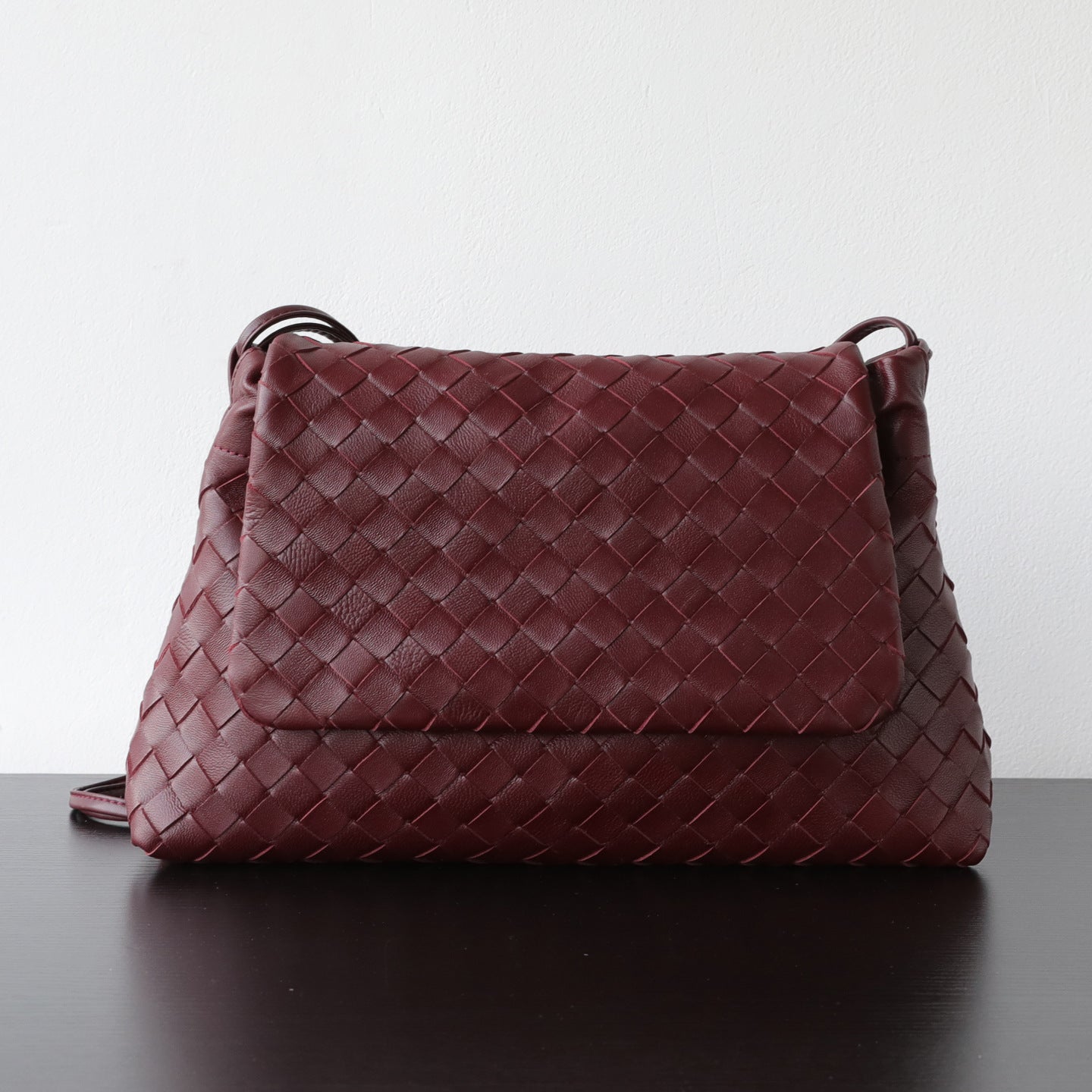 Women's Light Luxury Minority Advanced Texture Sheepskin Hand-woven Large Capacity Genuine Underarm Bag