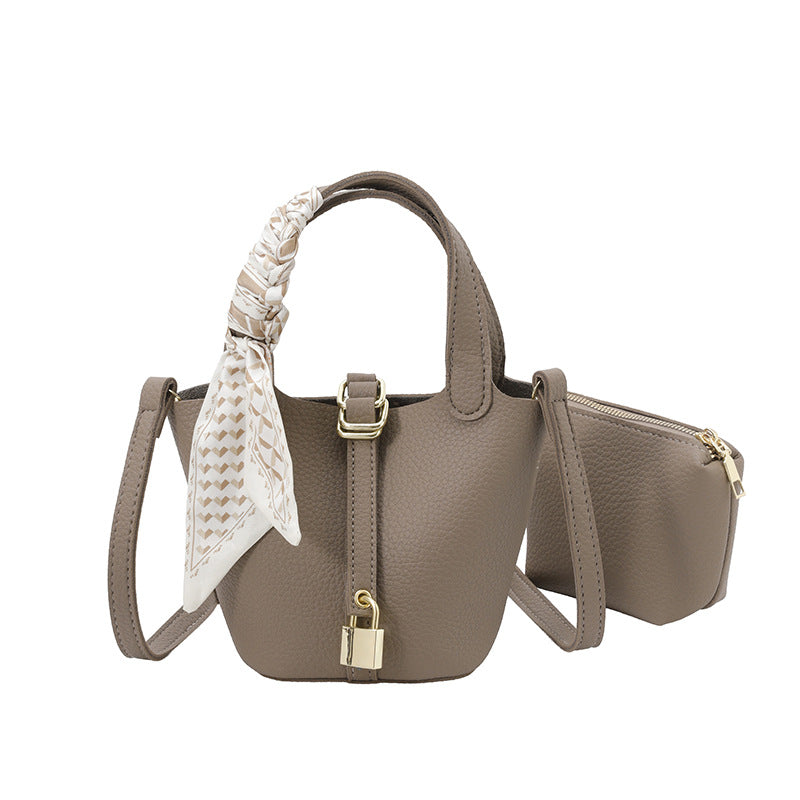 Lychee Pattern Vegetable Basket Trendy Simple Bucket Bag