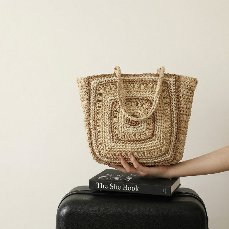 Women's Beach Vacation Super Popular Hand-woven Large Capacity Bags