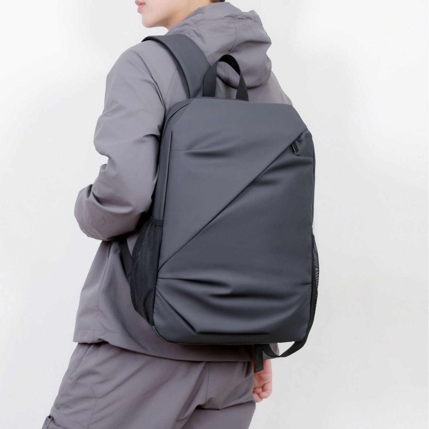 Men's Business Solid Color Lightweight Large Capacity Leisure Backpack