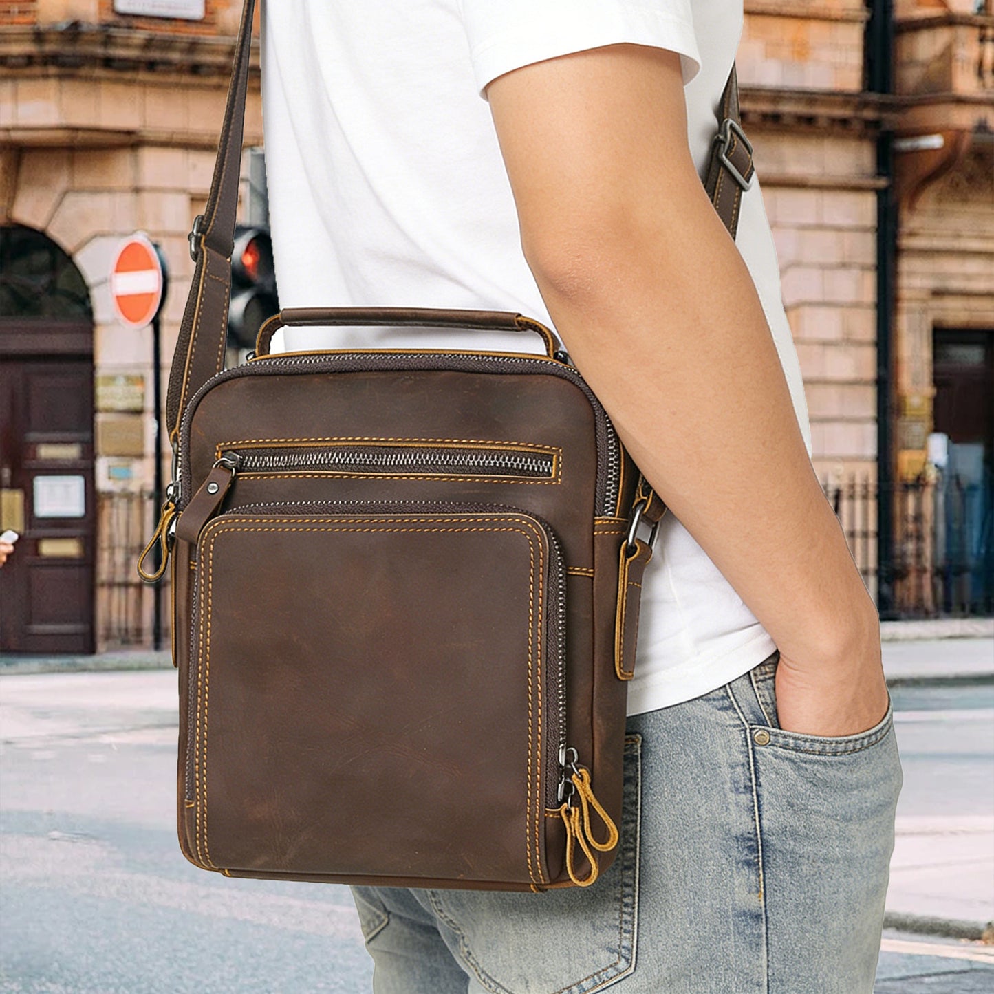 Trendy Men's Senior Leather Crazy Horse Men's Messenger Bags