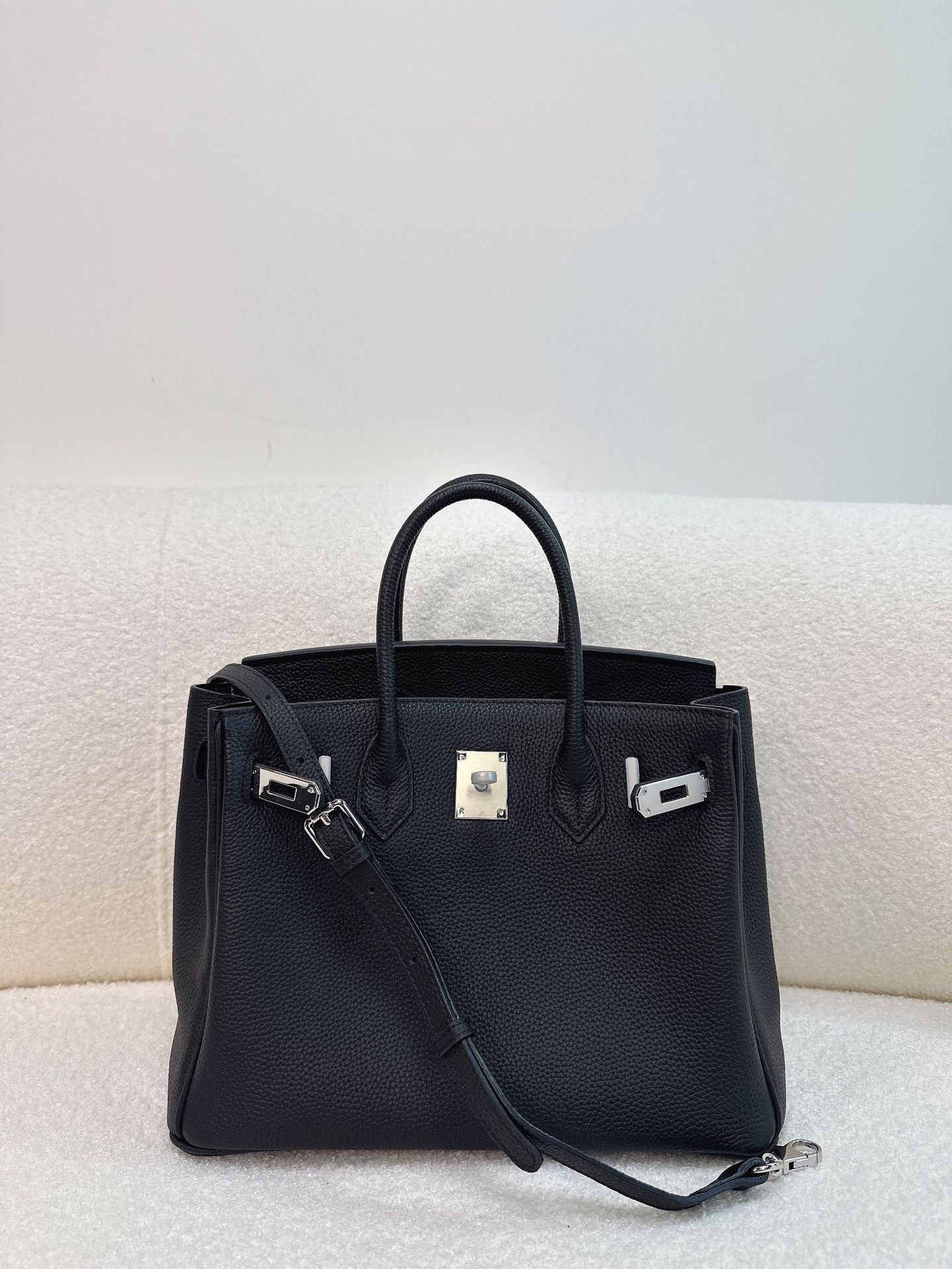 Women's First Layer Cowhide Sier Large Capacity Women's Handbag