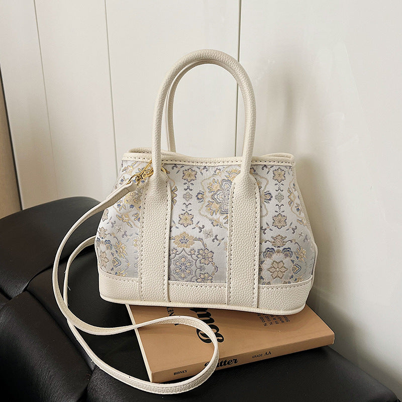 Handmade Self-made Cloth Material Chinese Style Embroidery Tote Bags