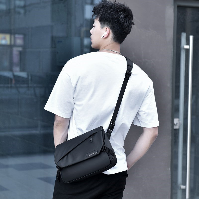 Men's Large Capacity Fashion Trend Convenient Commuter Business Men's Messenger Bag