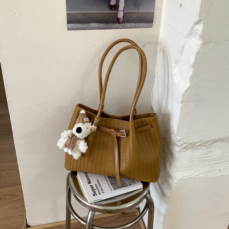 Women's Super Fire Woven Underarm Summer Portable Bucket Bags