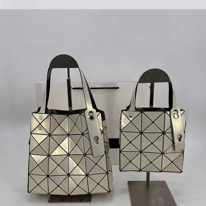 Women's Original Classic Frosted Geometric Diamond Pattern Tote Bags