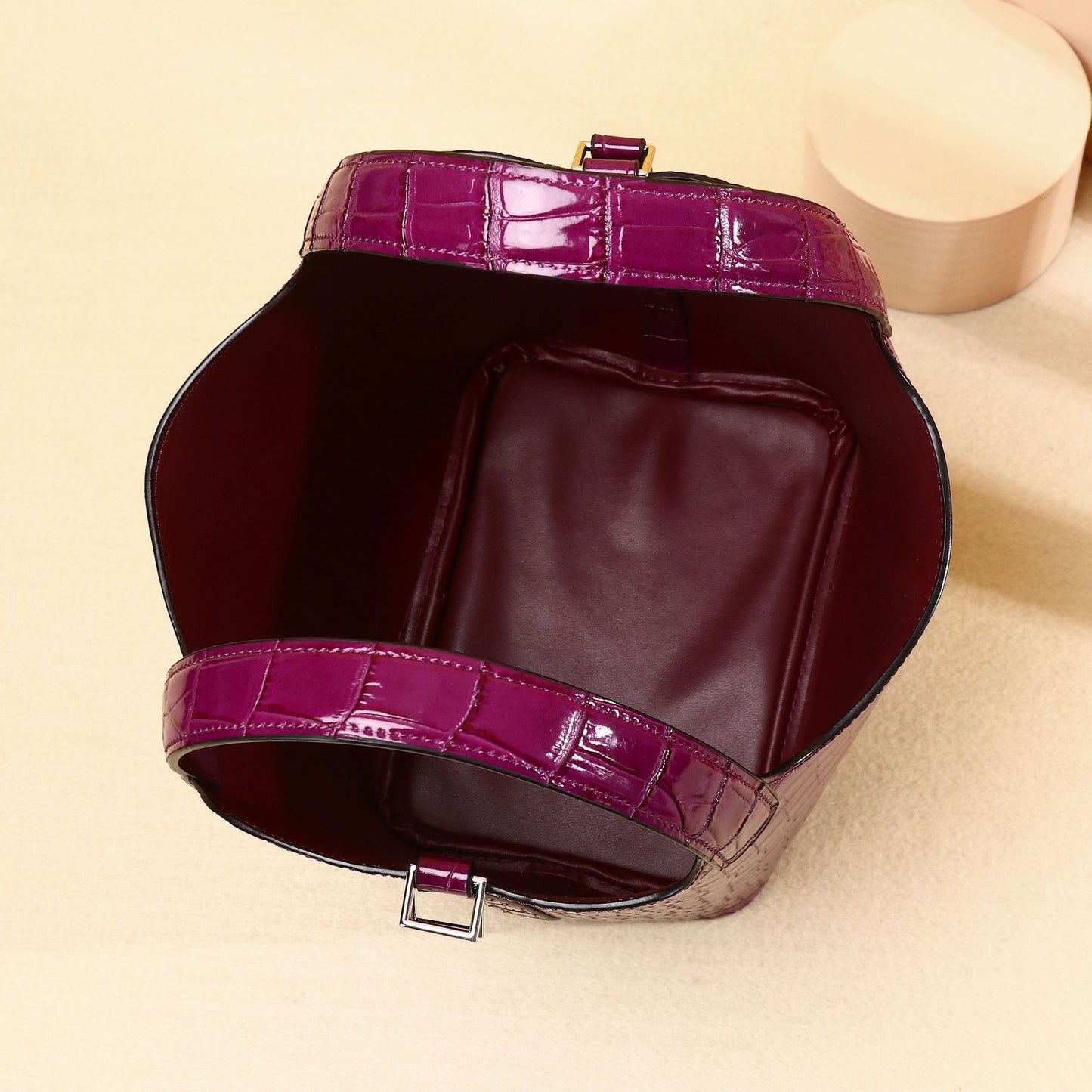 Women's Crocodile Belly Pattern Niche Classic High-grade Portable Bucket Bag