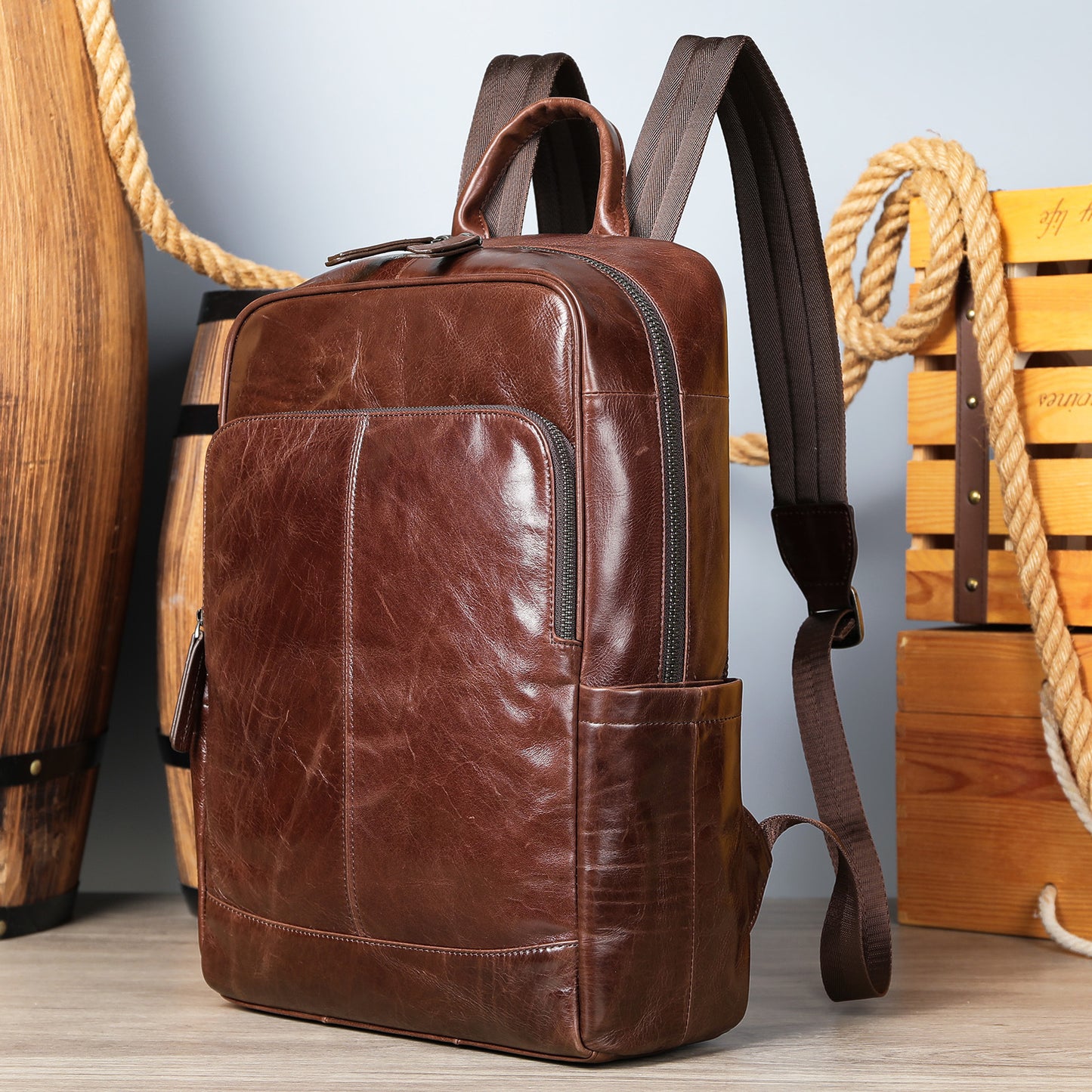 Men's Leather First Layer Cowhide Waterproof Computer Leisure Backpack
