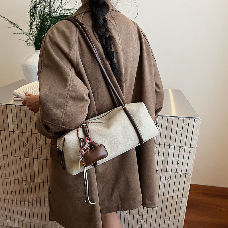 Women's Retro Minority Portable Commuter Fashion Suede Underarm Bag