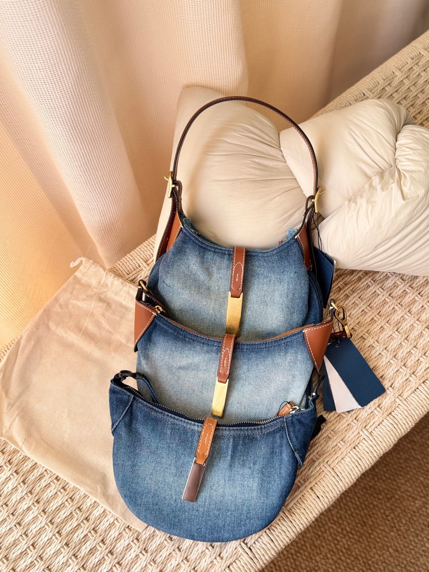 Retro Denim Classic Washed Design Moon Underarm Bag