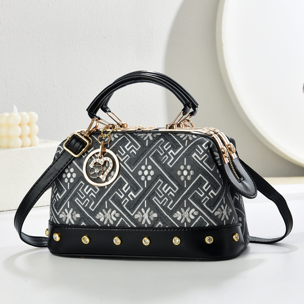 Women's Chinese Style Hand Carrying Pillow Large Capacity Women's Shoulder Bag
