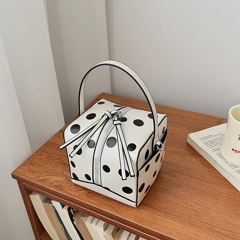 Women's Dot Top Handled Toast Spring Three-dimensional Western Women's Shoulder Bag