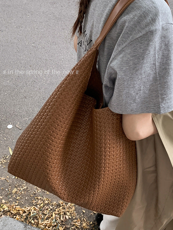 Women's Retro Large Capacity Commuter Simple Fashion Underarm Bag