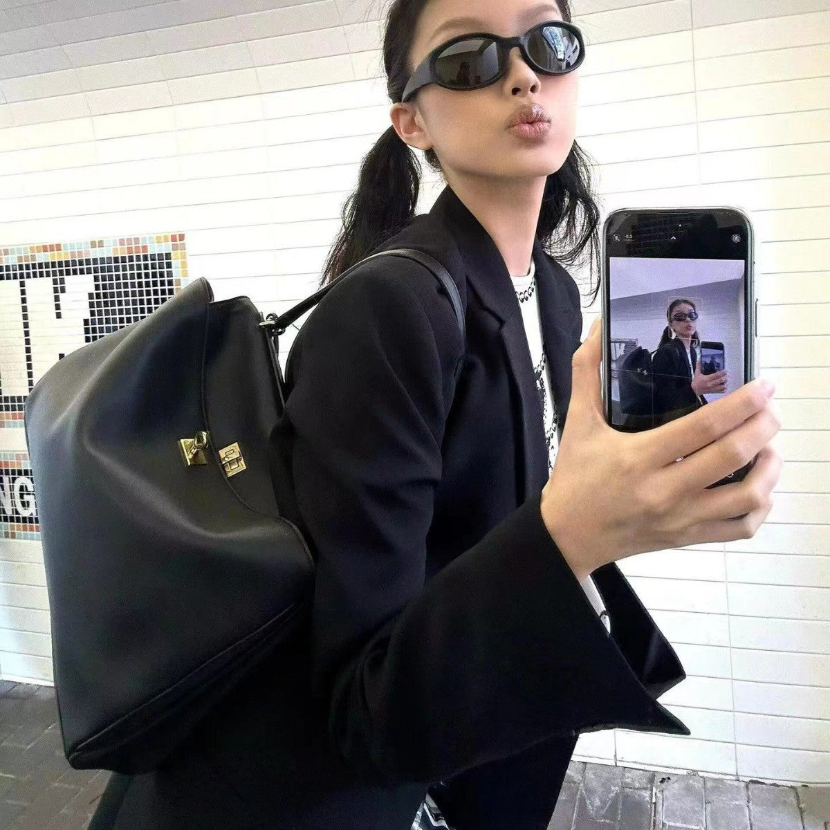Women's Large Capacity Commuter High Quality Handbags