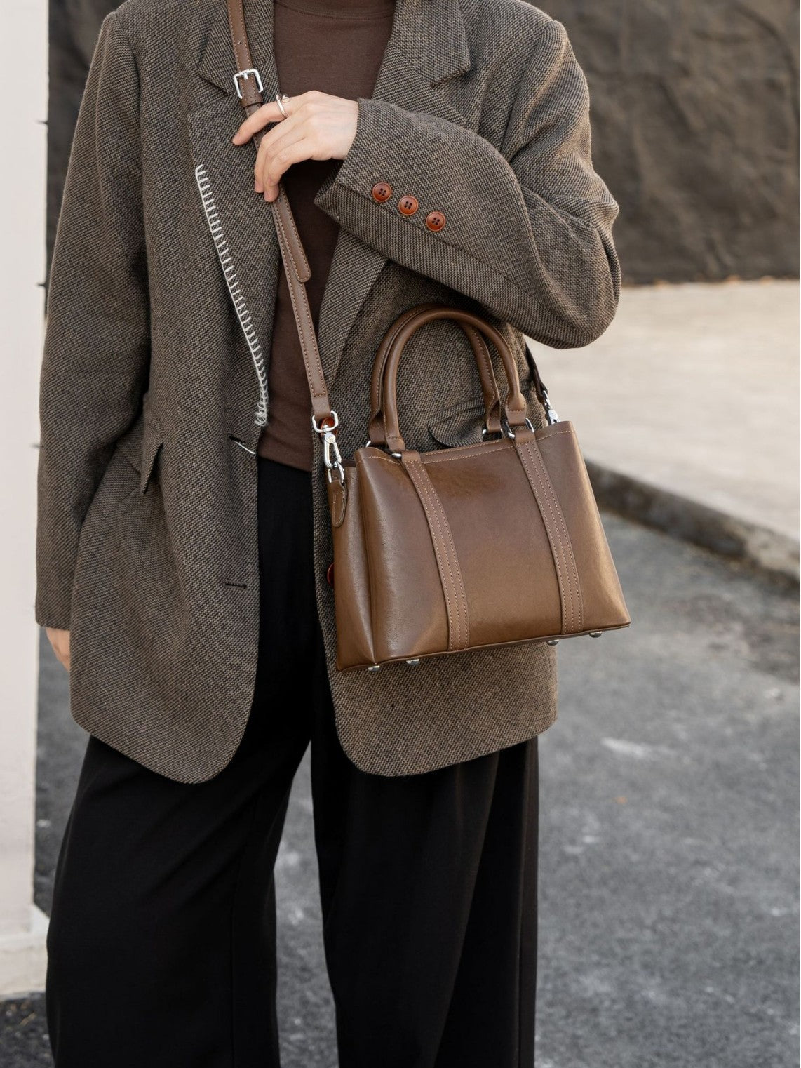 Women's Vegetable Tanned Leather Cow Portable Fashion Commuter Practical Women's Handbag