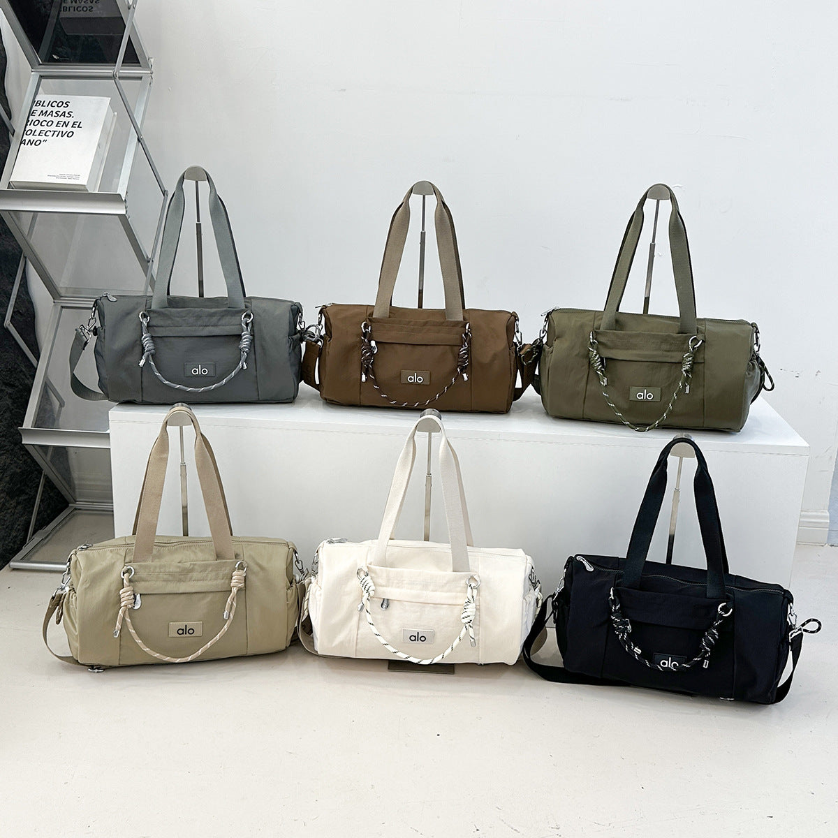 Fashion Simple Large Capacity Niche Short Trip Bags