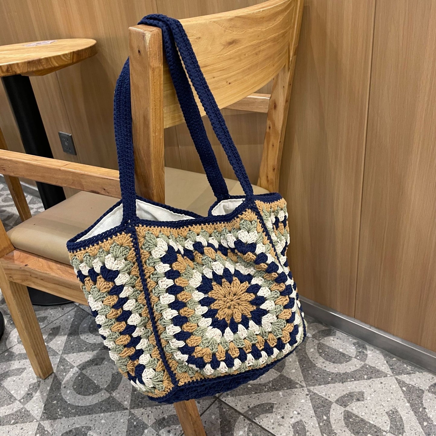 Women's High-grade Straw Large Capacity Hand-woven Simple Seaside Women's Shoulder Bag