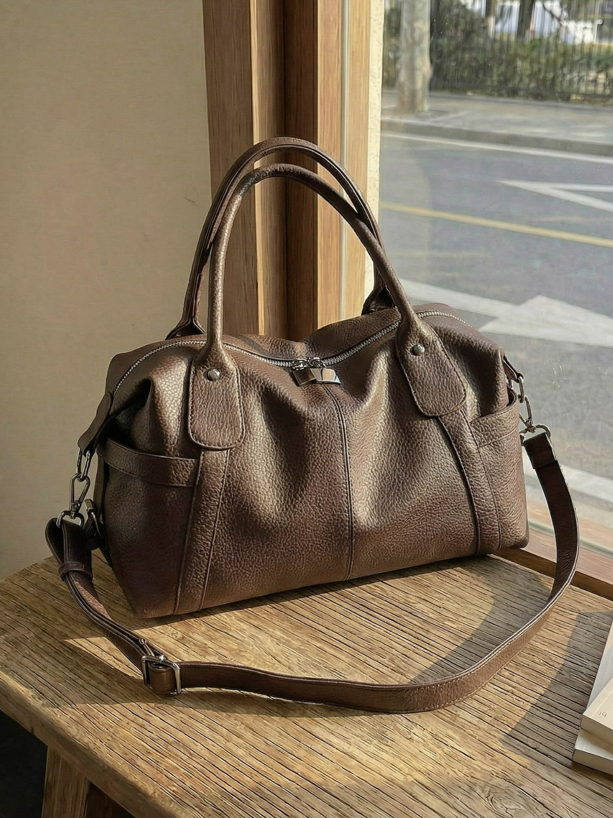 Women's Large Capacity High-grade Retro Leisure Tote Bags